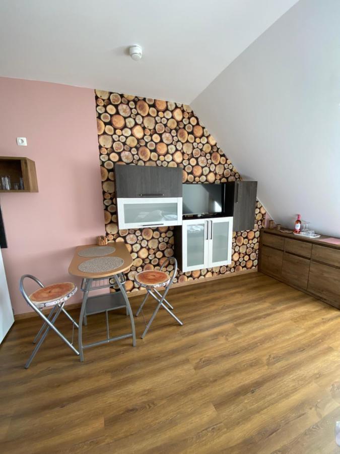 Platan Apartmanhaz Balatongyörök Dış mekan fotoğraf