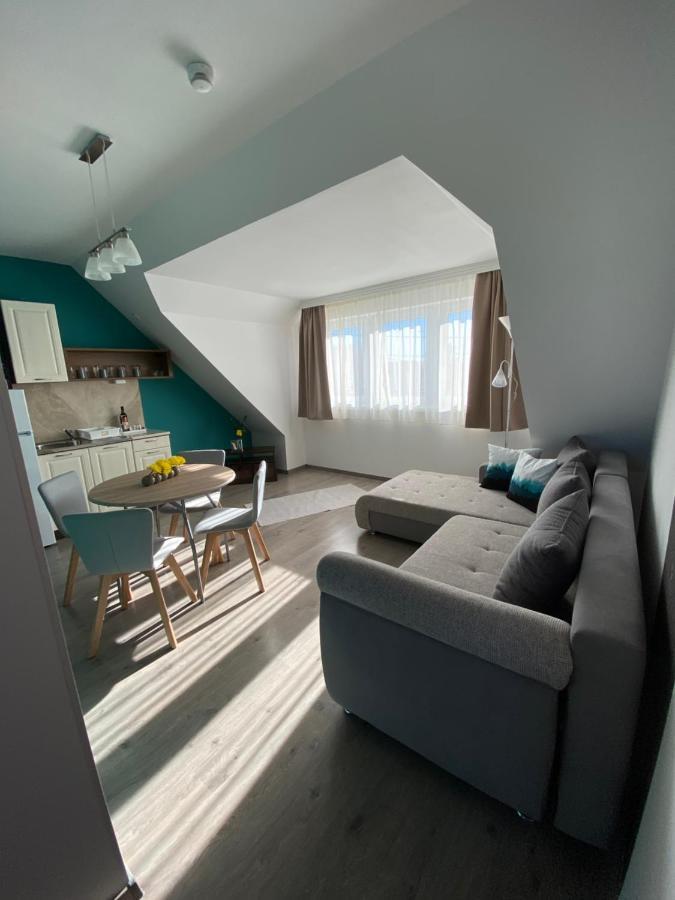 Platan Apartmanhaz Balatongyörök Dış mekan fotoğraf