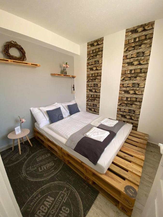 Platan Apartmanhaz Balatongyörök Dış mekan fotoğraf
