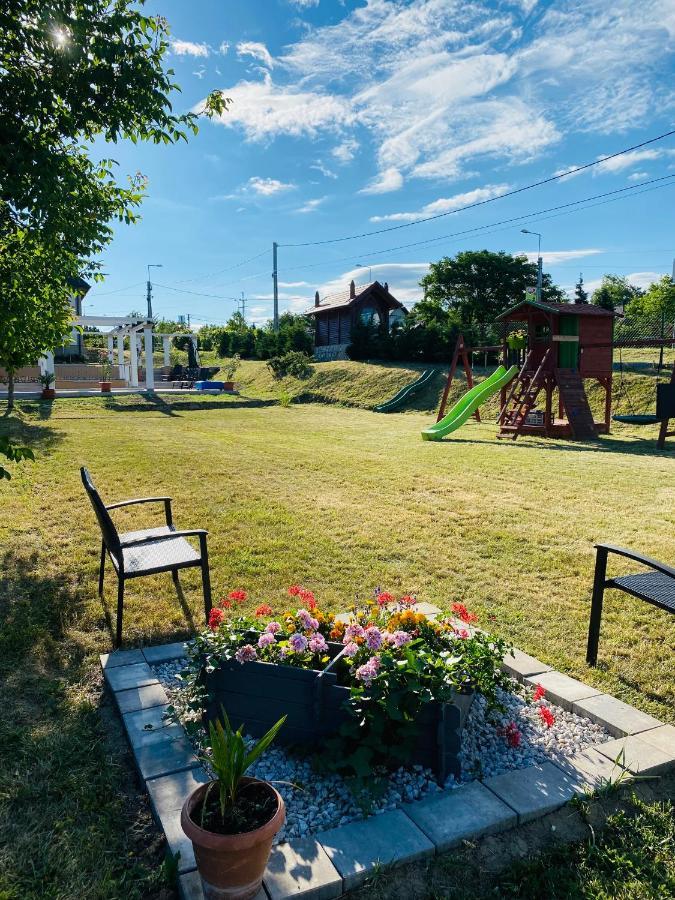 Platan Apartmanhaz Balatongyörök Dış mekan fotoğraf